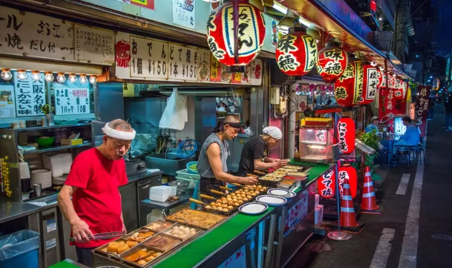 where to eat street food in Japan